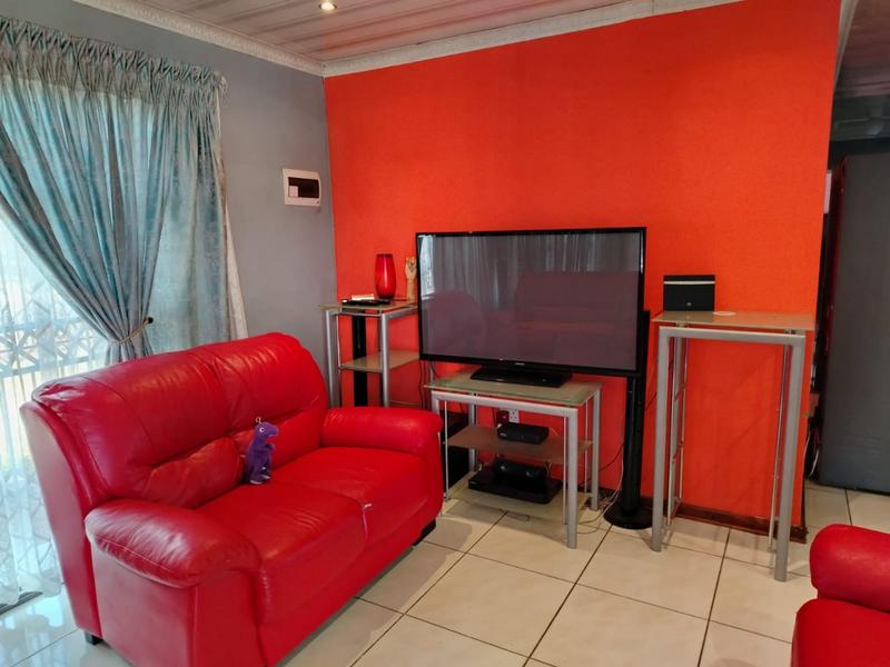 3 Bedroom Property for Sale in Pinehaven Free State